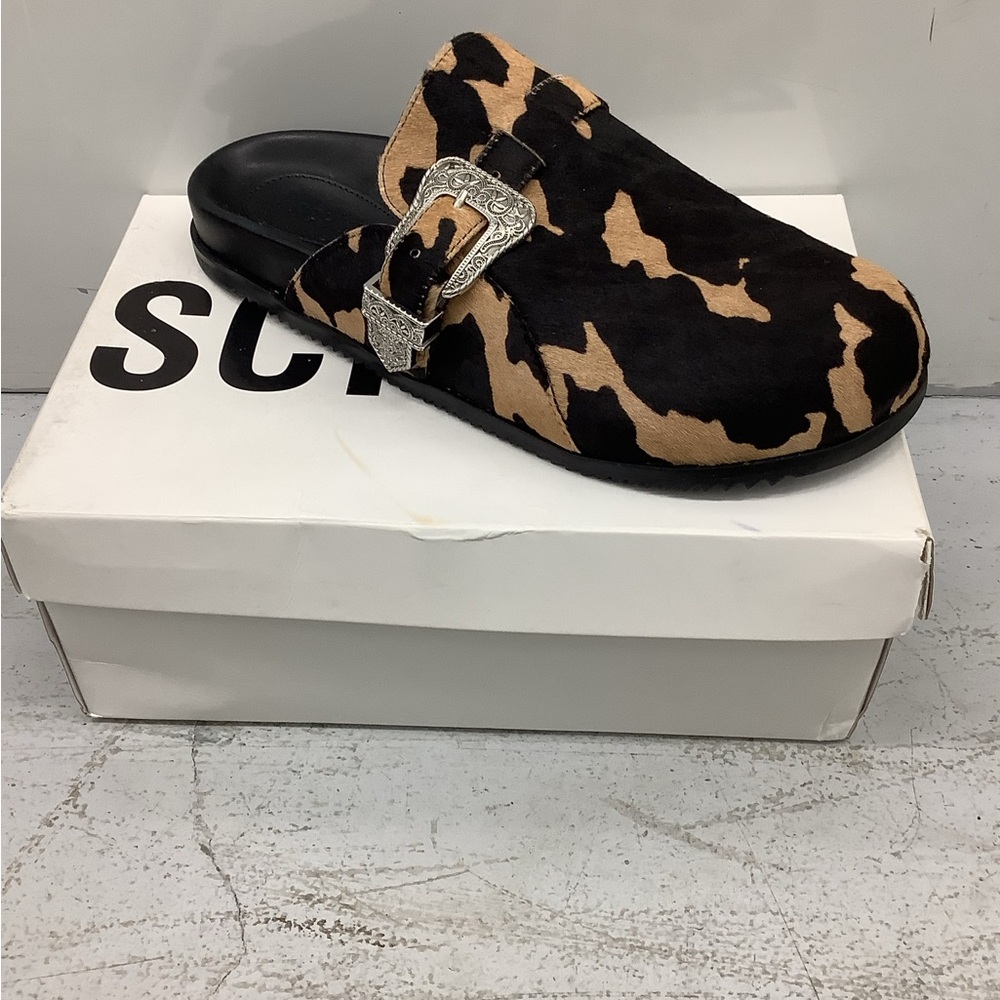 SCHUTZ White Shoe Box